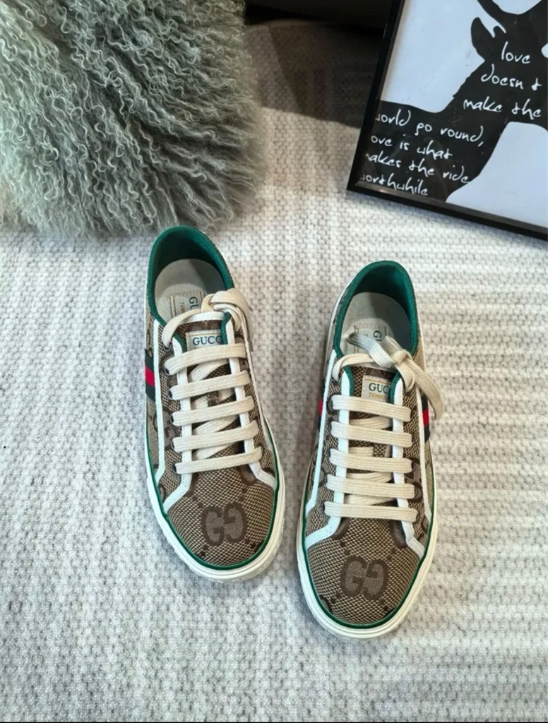 T GUCCI