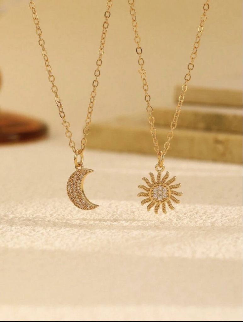 Dije luna y sol dorado