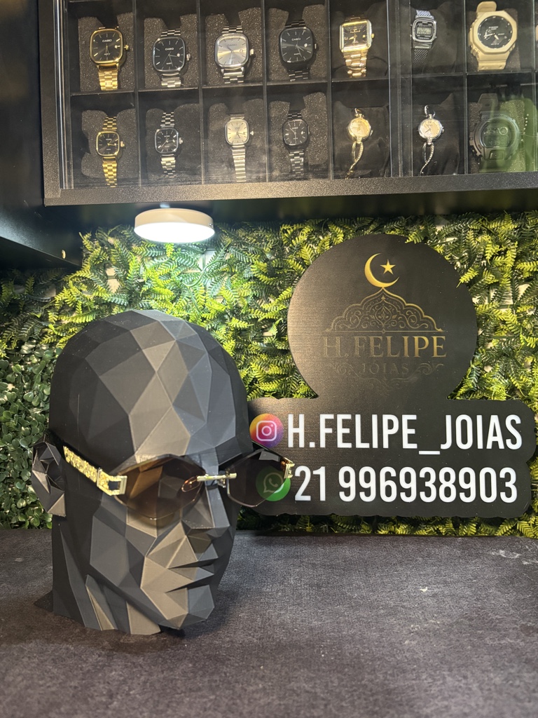 Óculos escuros dourado