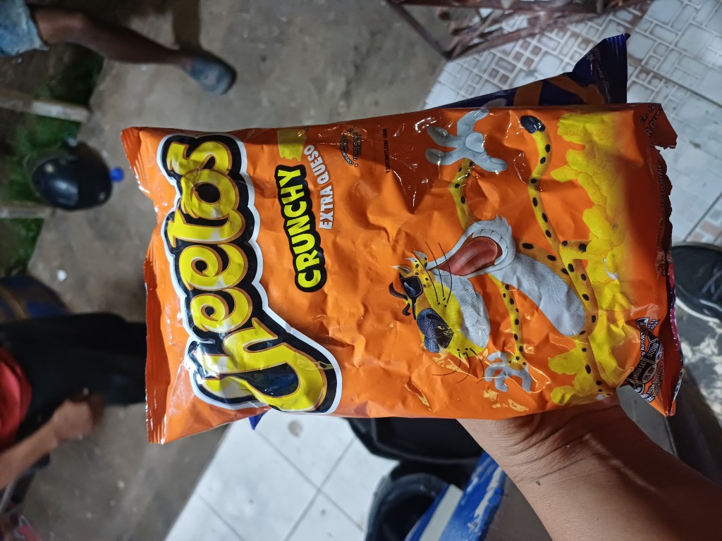 Cheetos Crunchy extra queso familiar
