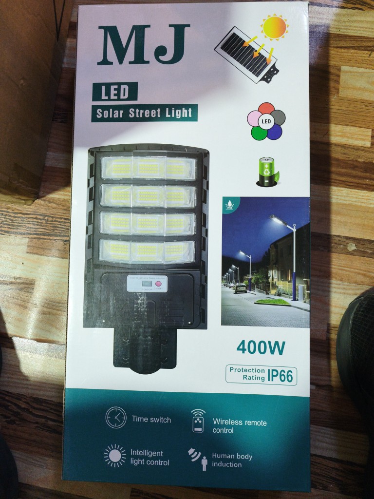 Lámpara solar tipo poste 400 w