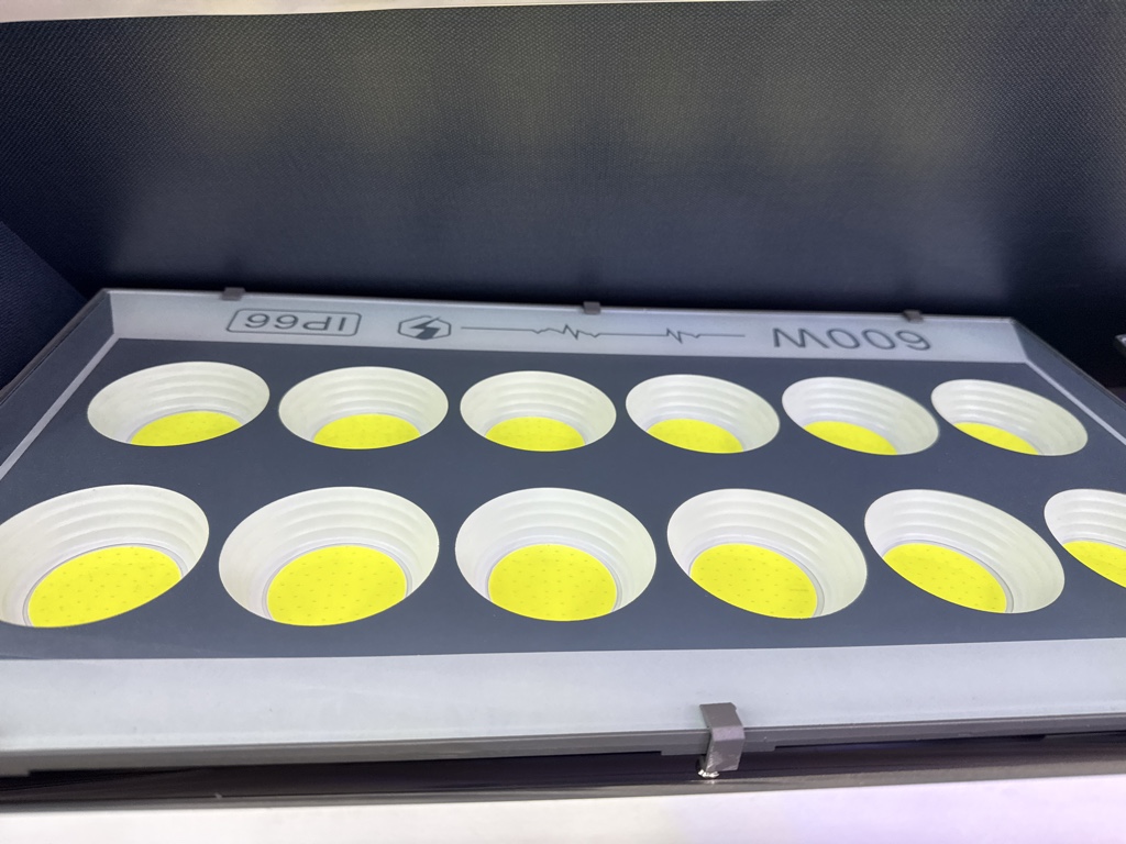 Reflector pastilla redonda 600w