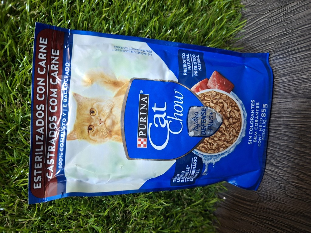 CAT CHOW HÚMEDO STERILIZED CARNE 85 GR