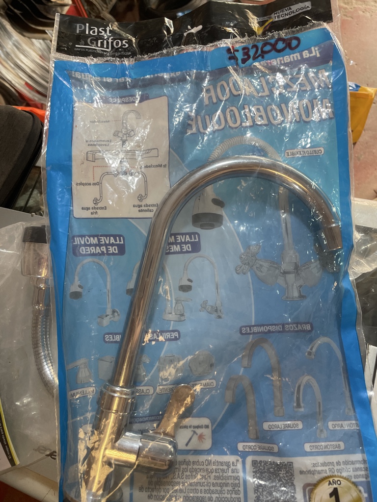 Plast Grifos llave de mesa cromada