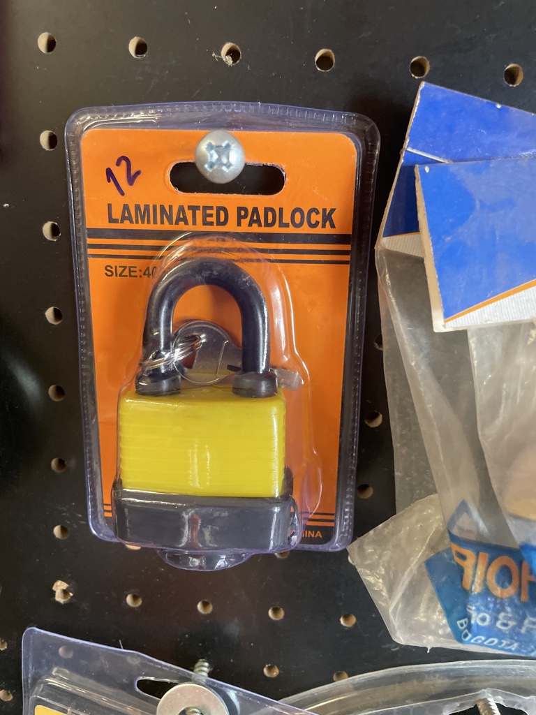 Candado laminado amarillo 40mm