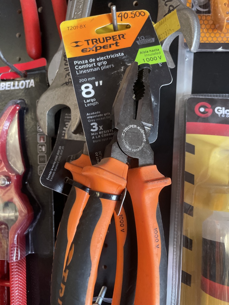 Truper Expert pinza electricista 8"