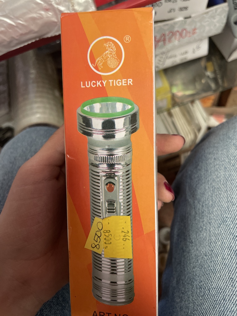 Lucky Tiger linterna plateada