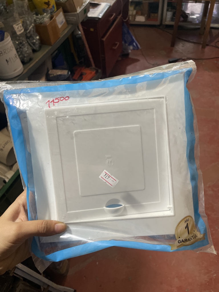Tapa registro plástica blanca grande