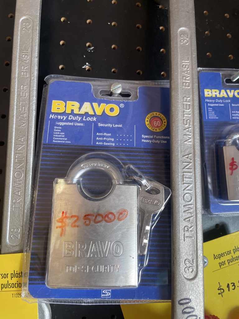 BRAVO candado plata