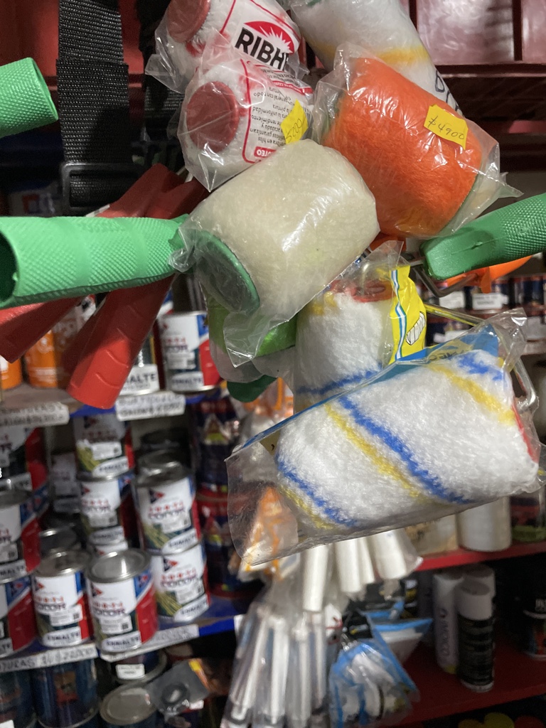 Rodillo blanco, naranja pequeño mediano