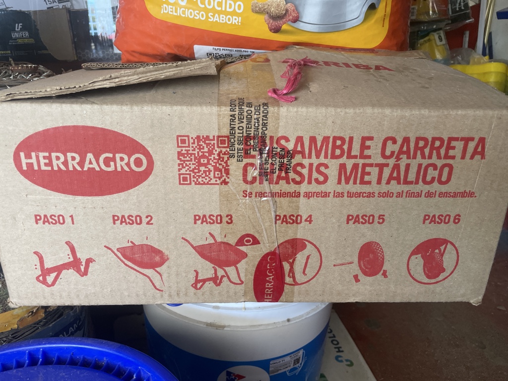 Herragro ensamble carreta chasis metálico