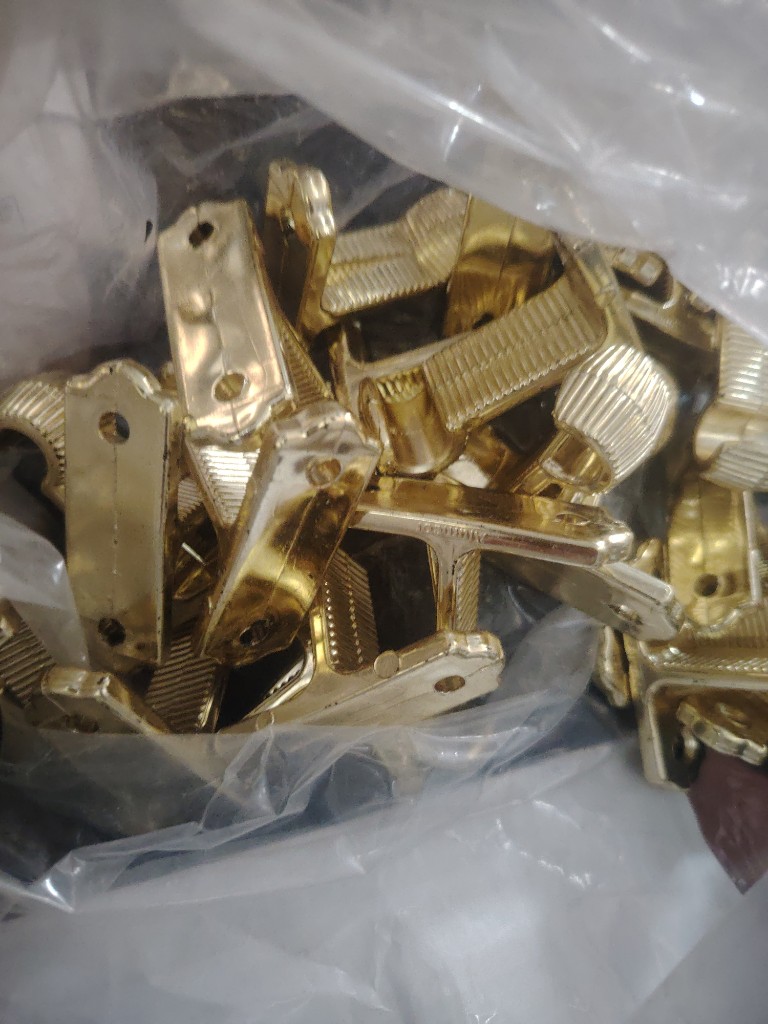 Soporte cortinero 1/2 dorado
