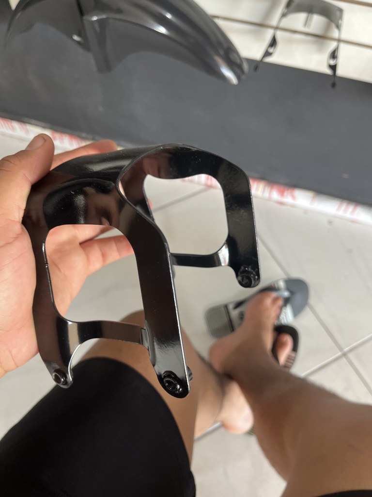 Suporte do pára-lama preto