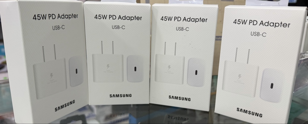 Samsung cargador blanco 45W USB-C