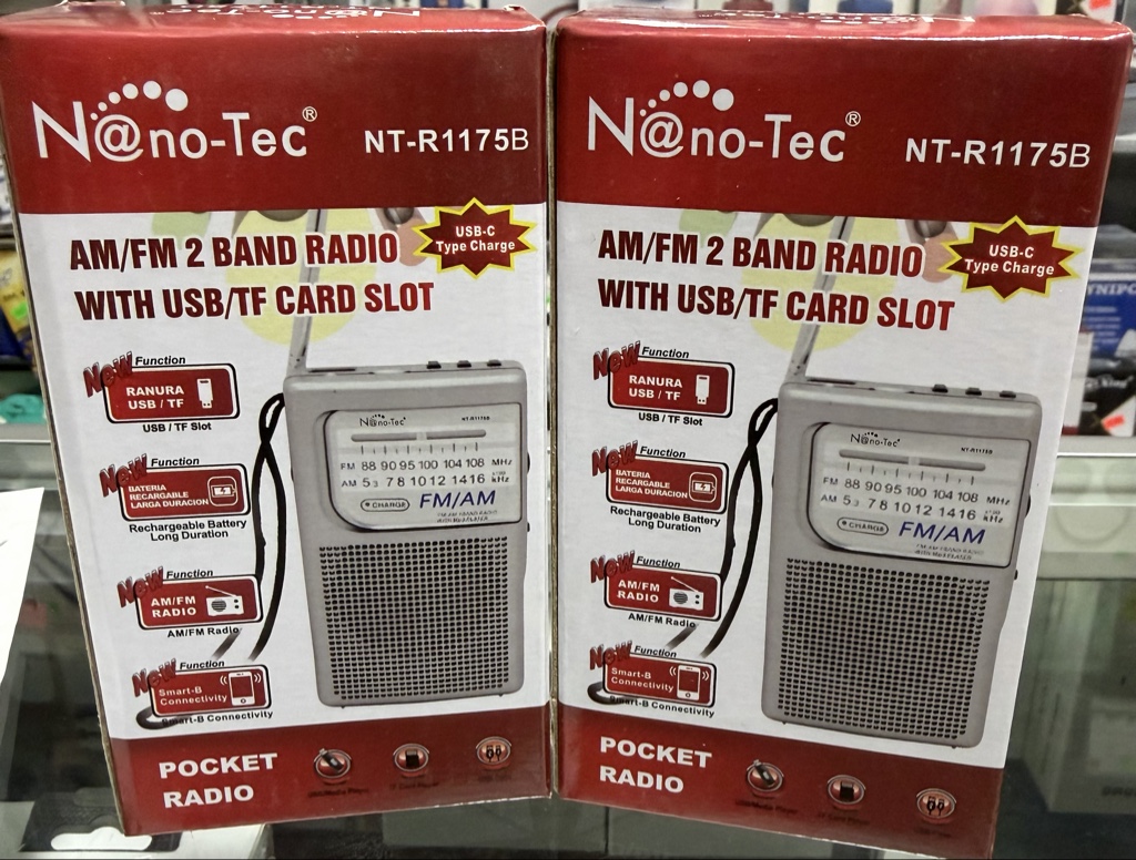 Nano-Tec radio portatil roja