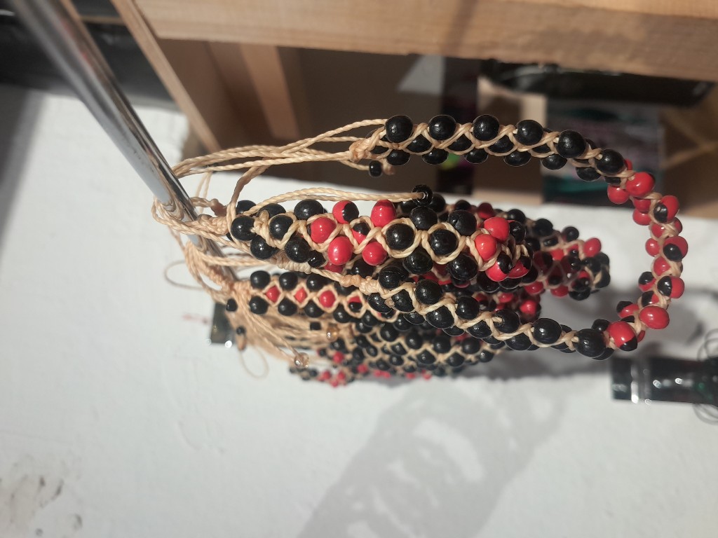 Manillas de pepas