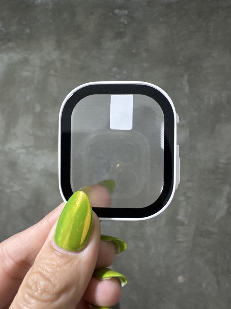 Bumper con pantalla blanco