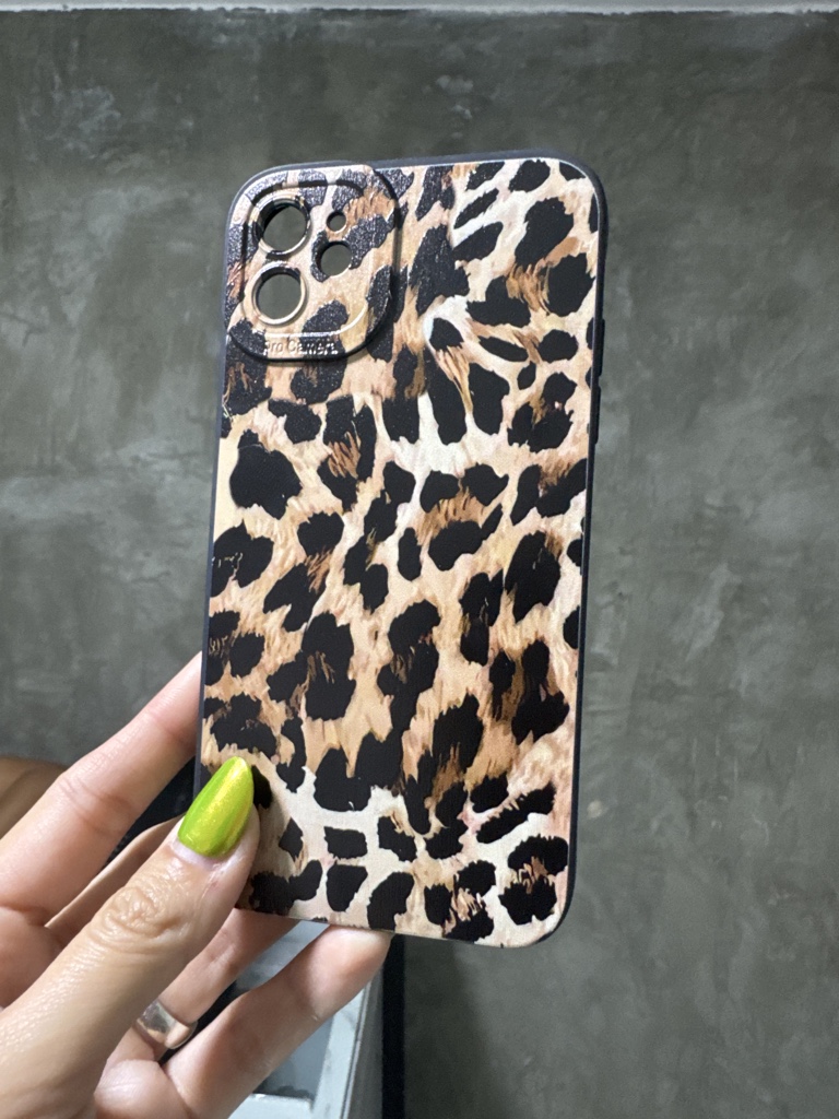 Case Animal Print claro