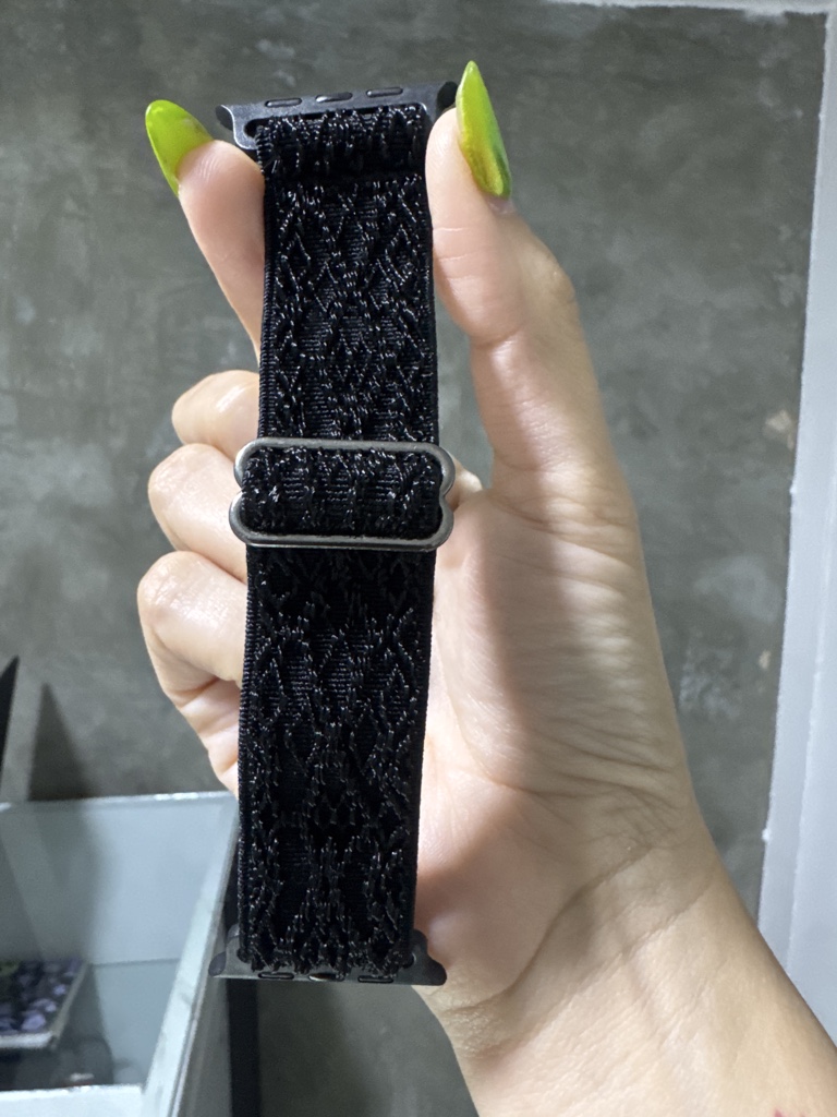 Correa elástica con relieve negra