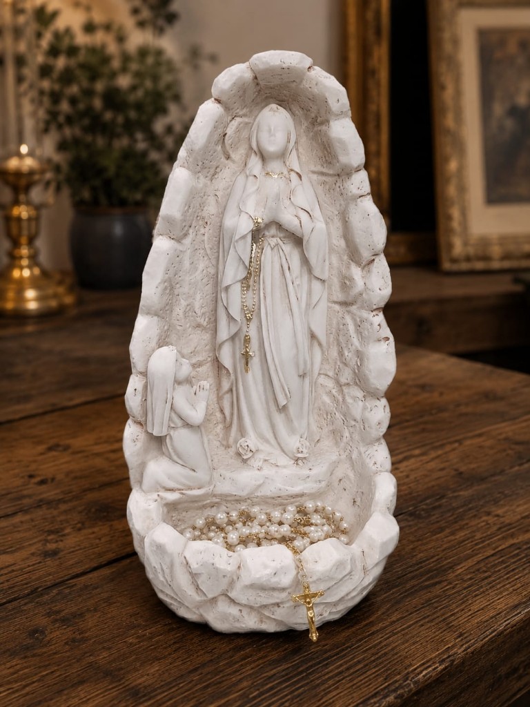 Lourdes con santa bernardita