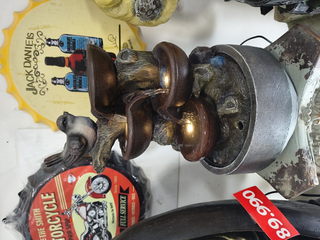 Fuente decorativa pajaro