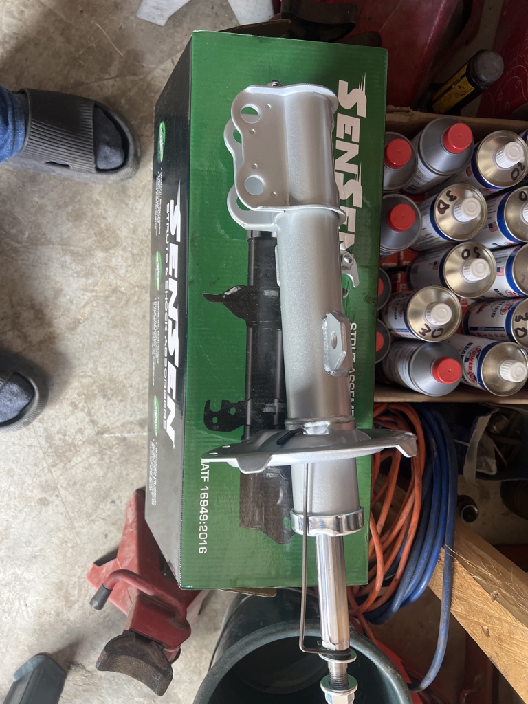 Amortiguador delantero corolla 03-08 LH