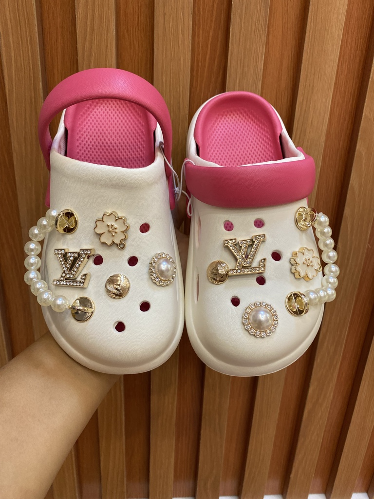 Crokes feminina