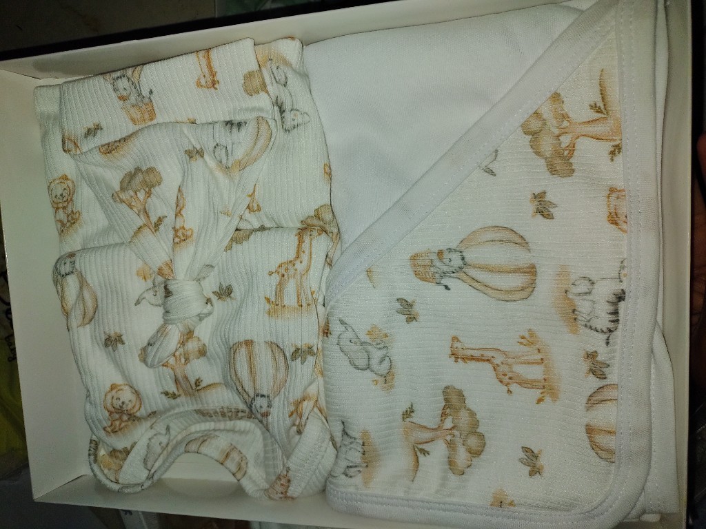 Manta bebé animalitos blanca