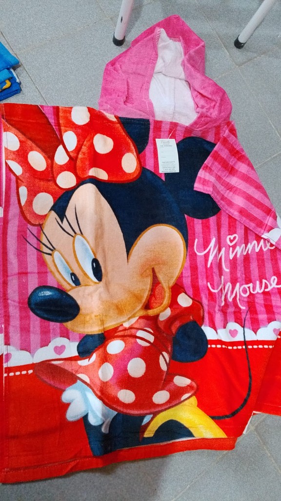 Disney Minnie poncho