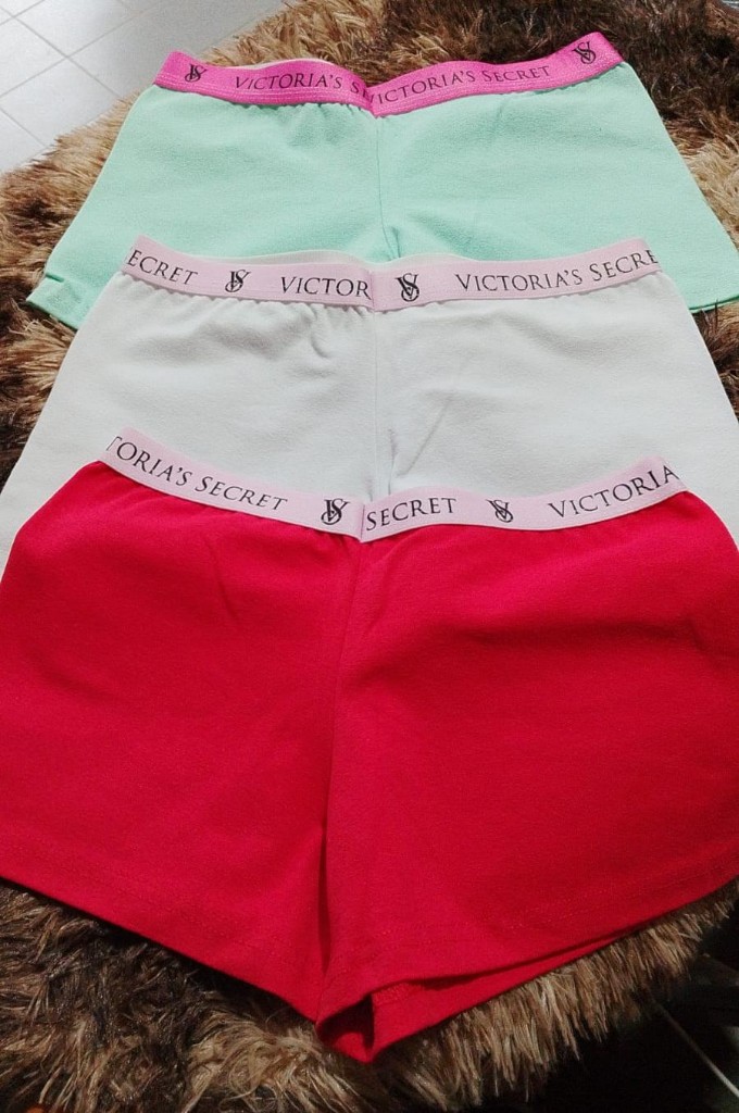 Victoria's Secret short mint