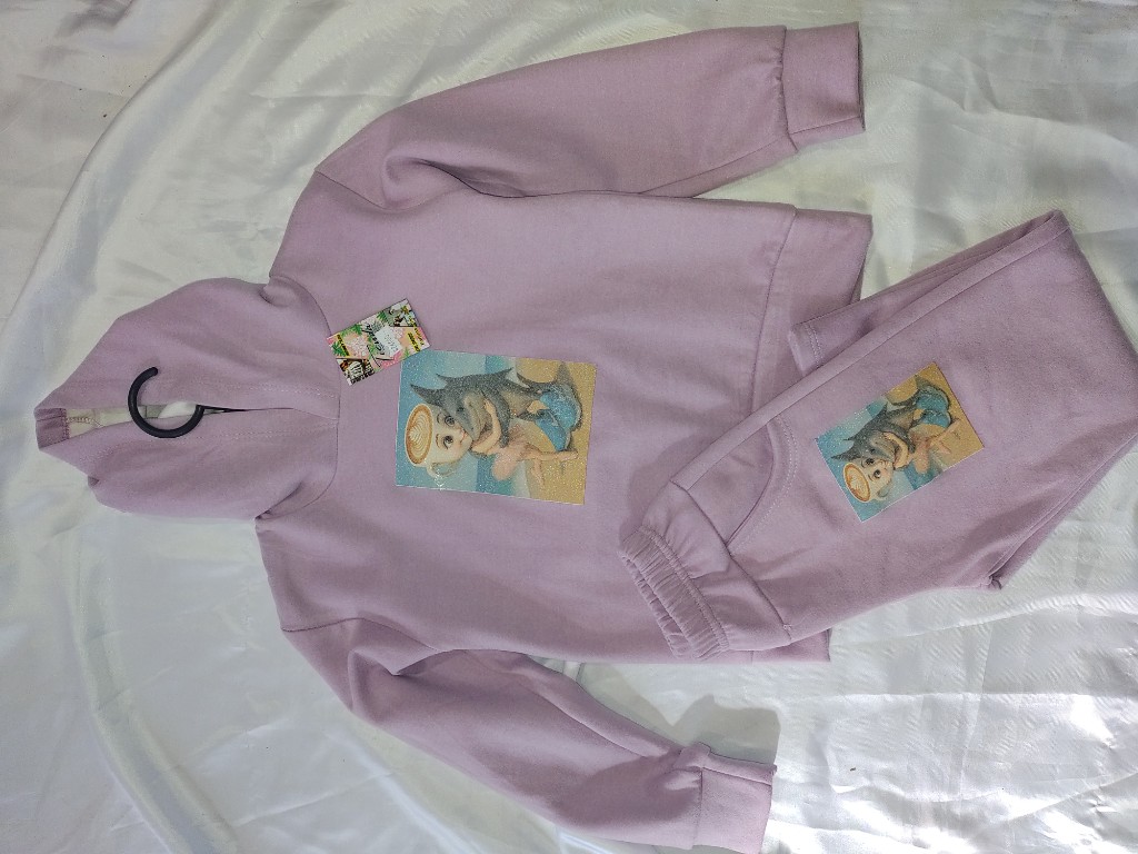 Conjunto lila infantil