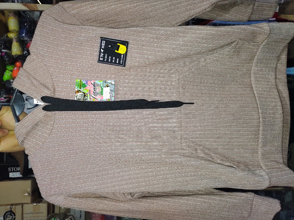 ETVYHED buzo beige con capucha