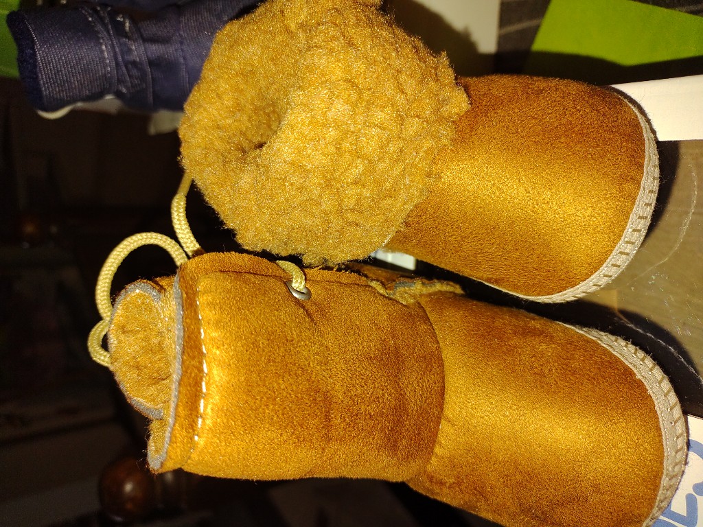 Botitas mostaza forradas