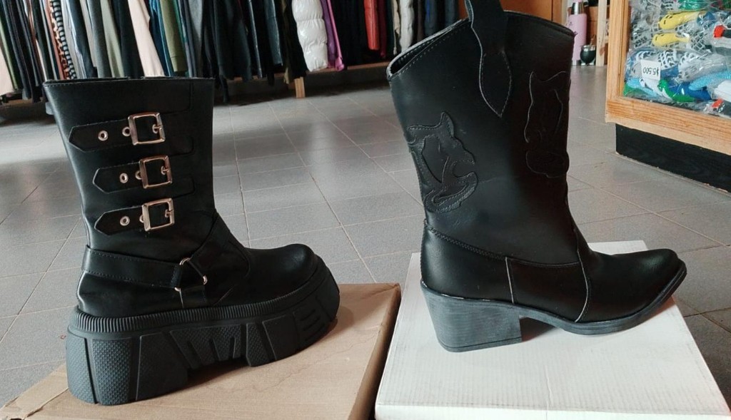 Bota negra plataforma