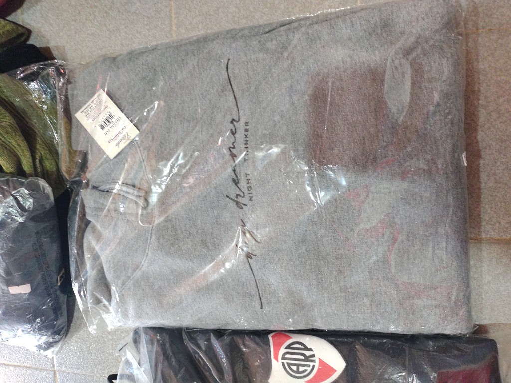 Ayr Premier buzo gris