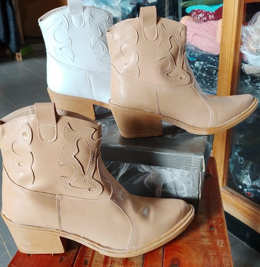 Botas texanas beige