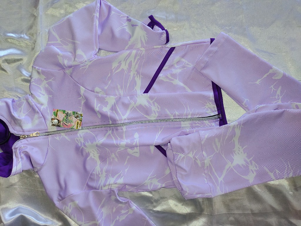 Conjunto lila estampado