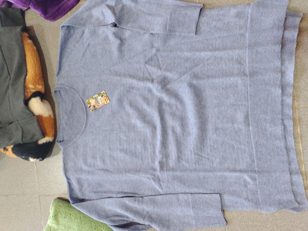 Sweater azul grisaceo