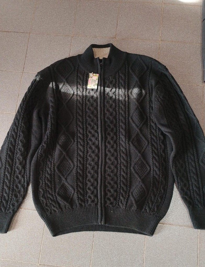 Campera tejida negra