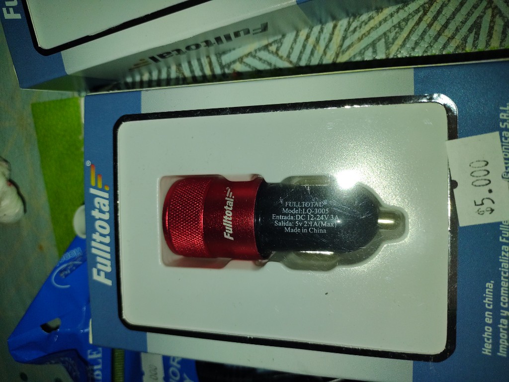 Fulltotal cargador auto rojo
