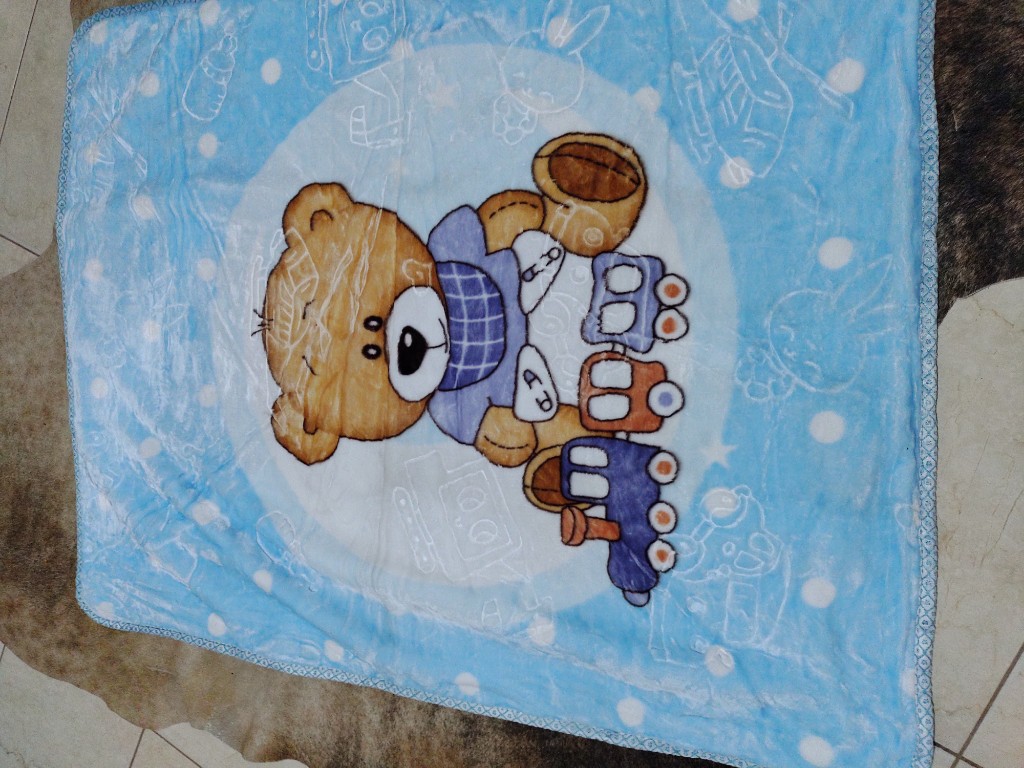 Manta bebe celeste oso