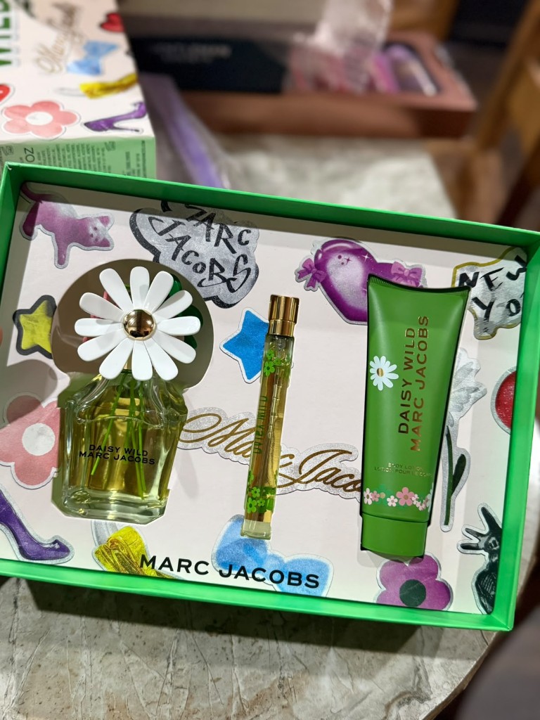 Marc Jacobs Daisy Wild set