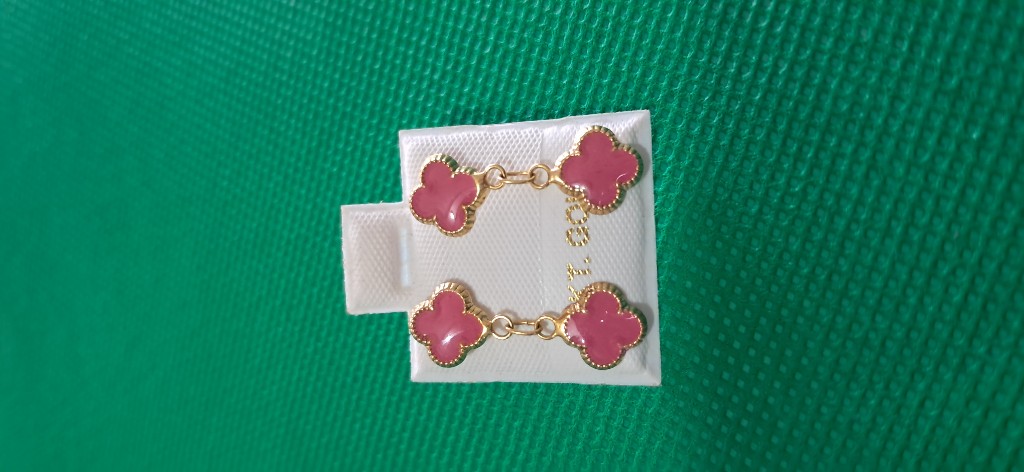 Aritos colgantes trébol rosados