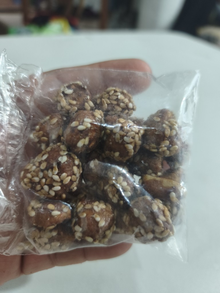 Dulce de cacahuate con ajonjoli