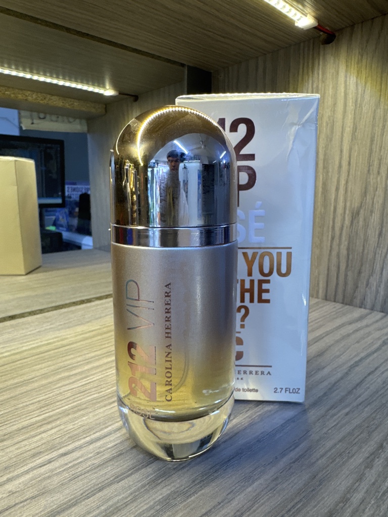 Carolina Herrera 212 VIP Rosé NYC