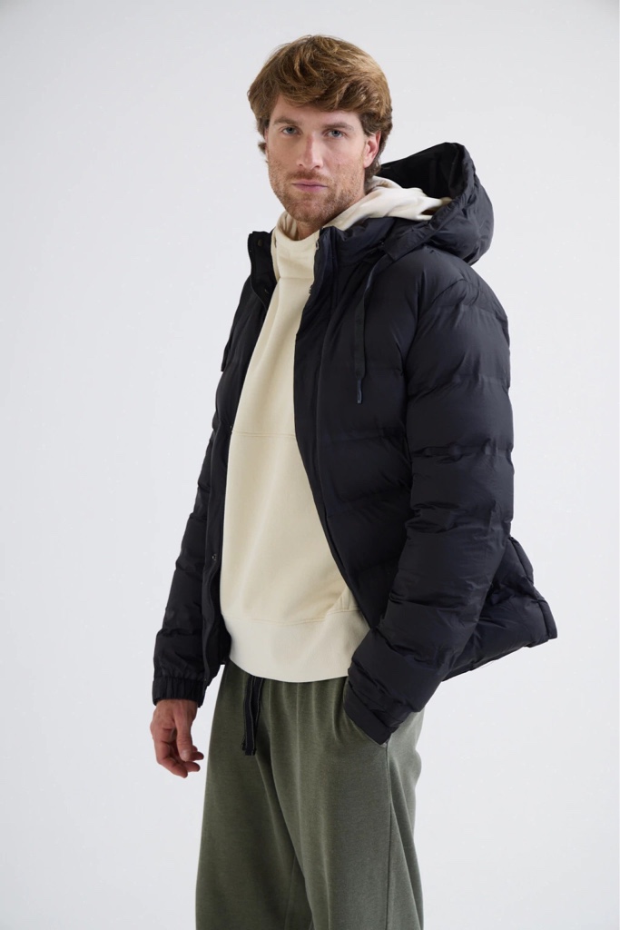 Campera negro con corderito