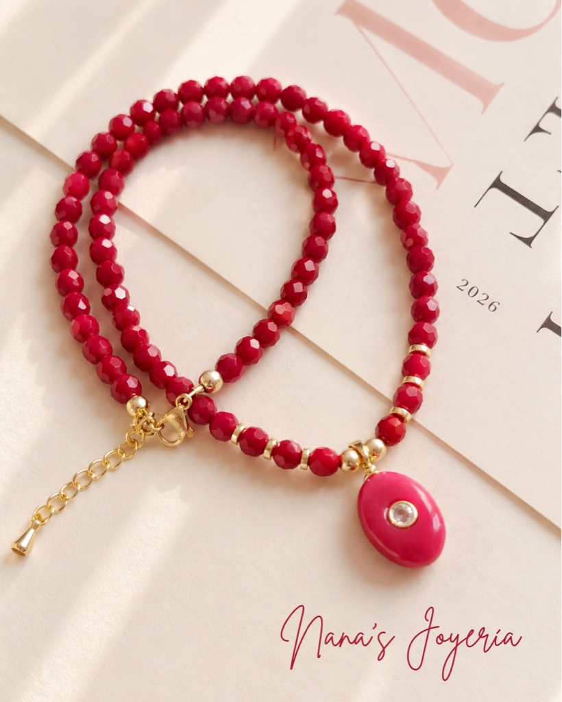 Collar de cristales color rojo