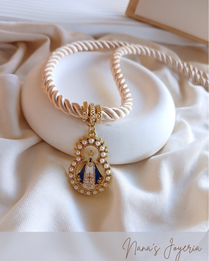 Collar estilo cordón Virgen de Suyapa