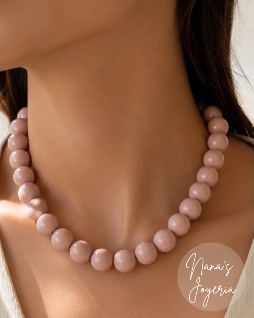 Collar bola de chicle beige