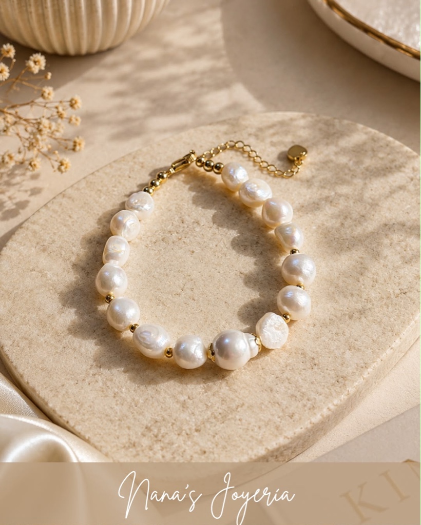 Pulsera de perlas de río con broche